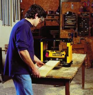 DeWalt Strug grubościowy DeWalt DW733-QS