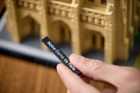 LEGO Architecture 21061 Notre-Dame w Paryżu