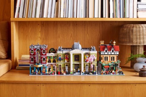 LEGO ICONS 10350 Dom w stylu angielskim