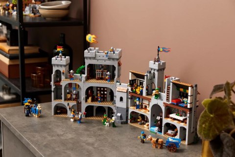 LEGO Icons 10305 - Zamek rycerzy herbu Lew