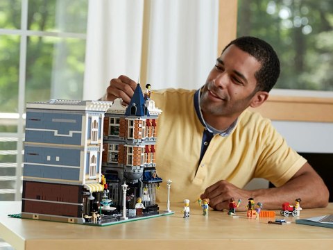 LEGO Creator Expert 10255 - Plac Zgromadzeń